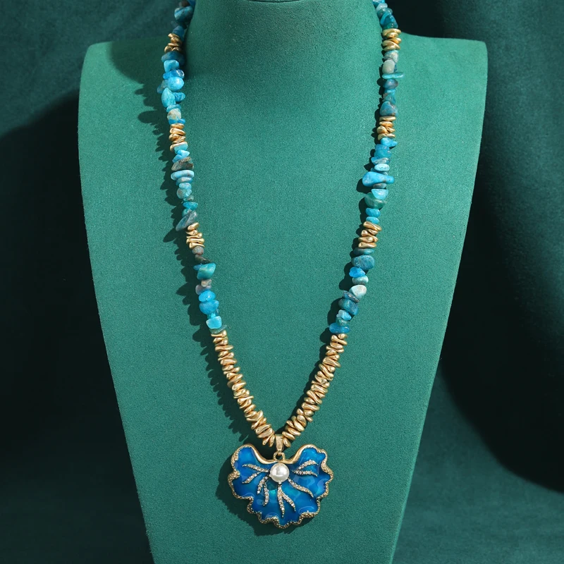 Luxury Vintage Small Natural Stone Blue Pendent Necklace Fish Tail Gold Color Irregular Beads Jewelry Women Pearl Wedding
Luxury Vintage Small Natural Stone Blue Pendent Necklace Fish Tail Gold Color Irregular Beads Jewelry Women Pearl Wedding