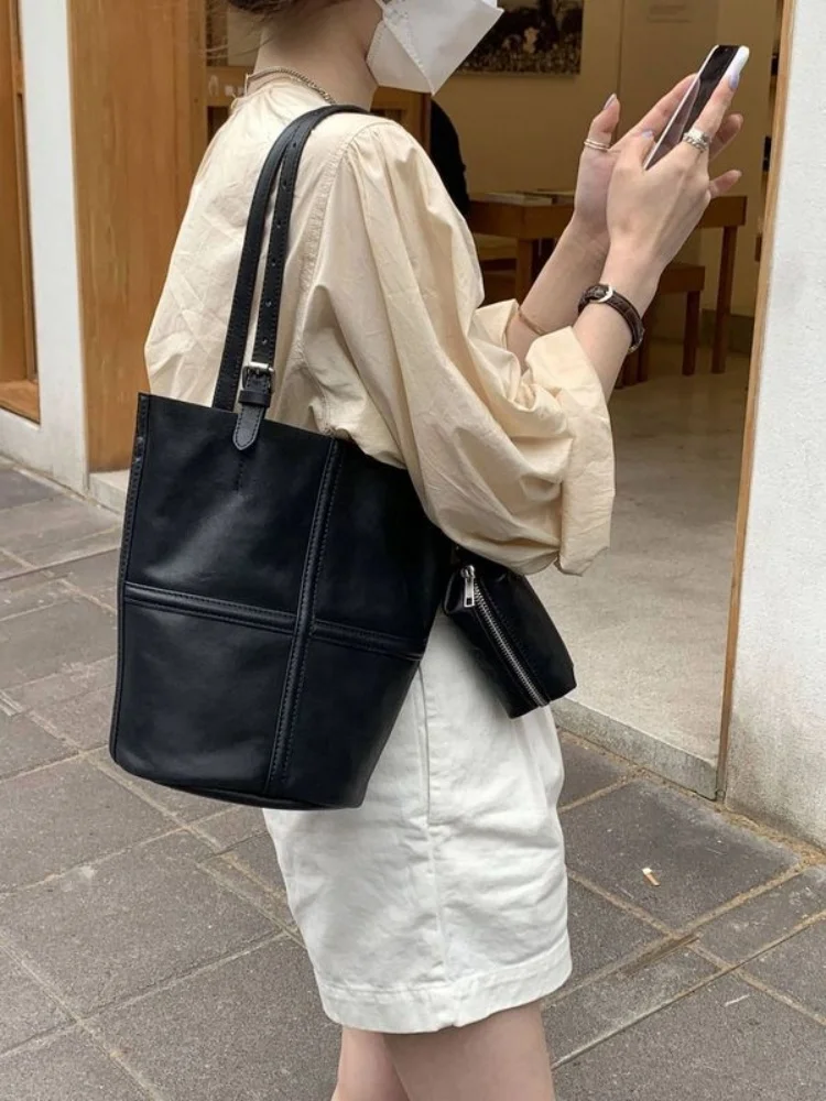 Fashion Brief Pu Leather Women Shoulder Bucket Bag All Match Itabag Designer Commuting Bag
Fashion Brief Pu Leather Women Shoulder Bucket Bag All Match Itabag Designer Commuting Bag