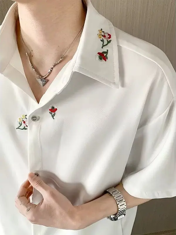 Casual Korean Style Floral Embroidery Short Sleeve Ice Silk Shirt Half Sleeve Turn-down Collar Summer Outerwear for Men And W...
Casual Korean Style Floral Embroidery Short Sleeve Ice Silk Shirt Half Sleeve Turn-down Collar Summer Outerwear for Men And W...