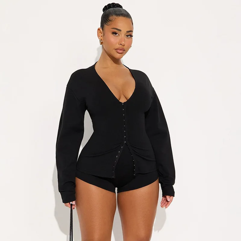 STYLISH LADY Bodycon 2 Piece Set Women Long Sleeve Button and Shorts Suits 2025 Autumn Spicy Girl Solid Sporty Tracksuits
STYLISH LADY Bodycon 2 Piece Set Women Long Sleeve Button and Shorts Suits 2025 Autumn Spicy Girl Solid Sporty Tracksuits