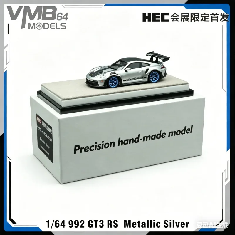 Предзаказ на коллекционную модель автомобиля HEC VMB 1:64 992 GT3 RS 992 из лимитированной серии, масштабная коллекционная модель для мальчиков.
Предзаказ на коллекционную модель автомобиля HEC VMB 1:64 992 GT3 RS 992 из лимитированной серии, масштабная коллекционная модель для мальчиков.