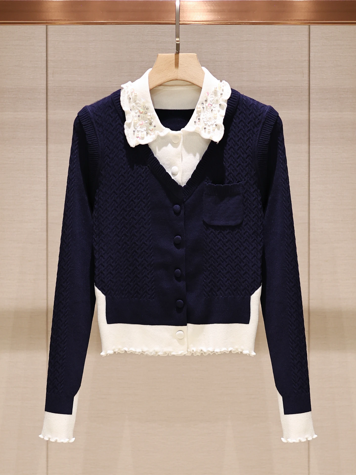 Slim Fit Knitted Long Sve irt Collar Single Button Women's Fake Two-Piece Knitwear Casual Sle Autumn New Arrival
Slim Fit Knitted Long Sve irt Collar Single Button Women's Fake Two-Piece Knitwear Casual Sle Autumn New Arrival