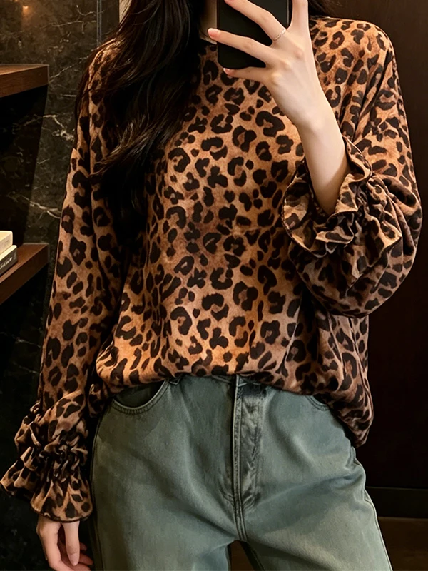 Slimming Effect Loose round Neck Flower Bud Design Leopard Print Shirt for plus Size Women Summer Commute Style Korean Fashion
Slimming Effect Loose round Neck Flower Bud Design Leopard Print Shirt for plus Size Women Summer Commute Style Korean Fashion
