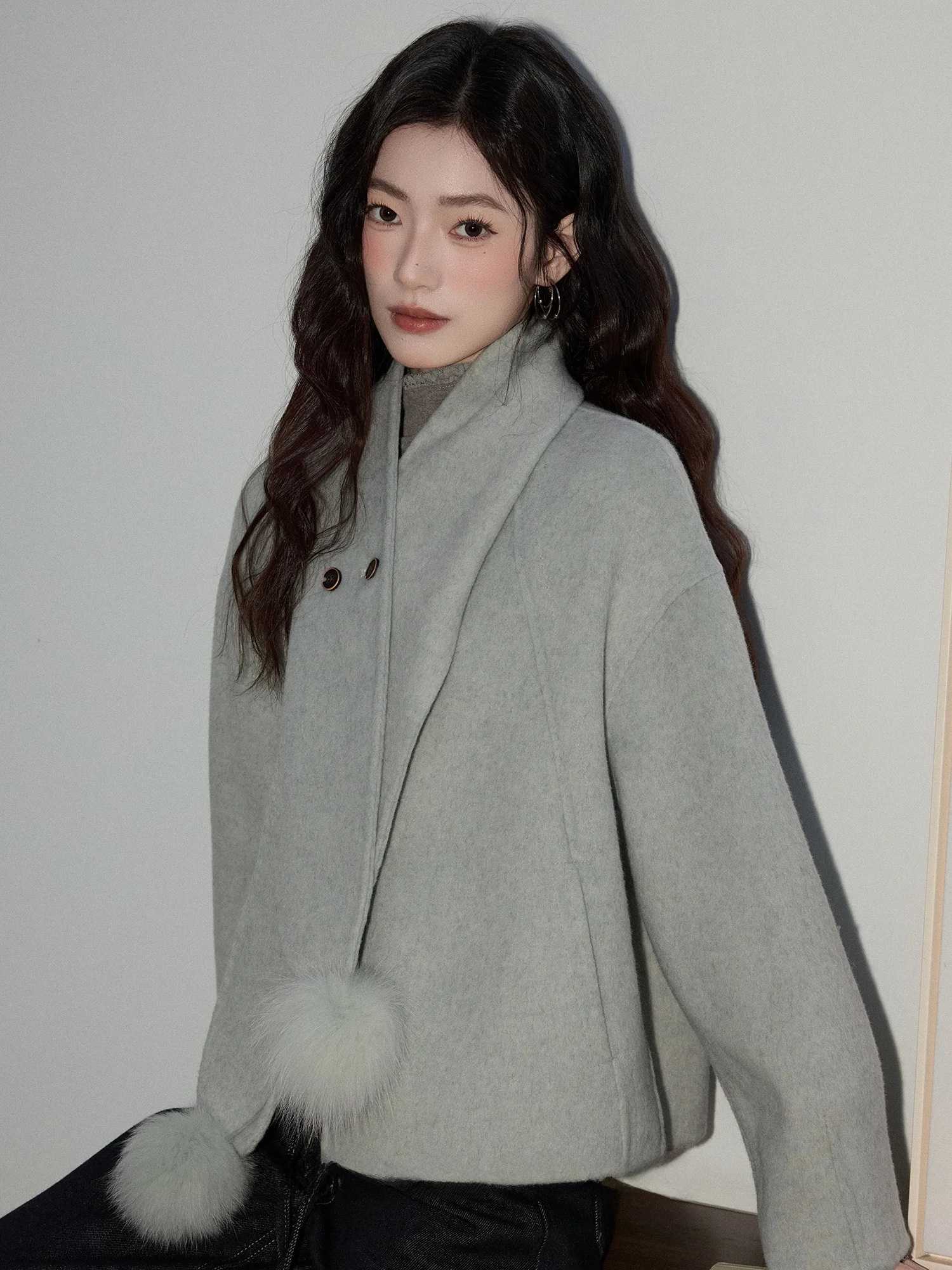 Korean Sle Loose Woolen ort Coat Women's Thiened Stand Collar Winter New Arrival High-End Feeling eepskin Coat
Korean Sle Loose Woolen ort Coat Women's Thiened Stand Collar Winter New Arrival High-End Feeling eepskin Coat