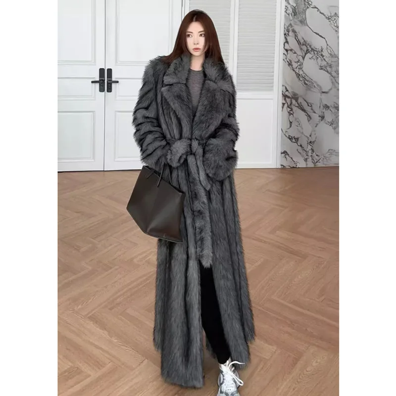 Luxury Women's Clothing Lapel Long Fur Coat Belt Gown Winter Warm Thick Faux Fur Trench Coat Windproof Outerwear Snowsuit Trendy
Luxury Women's Clothing Lapel Long Fur Coat Belt Gown Winter Warm Thick Faux Fur Trench Coat Windproof Outerwear Snowsuit Trendy
