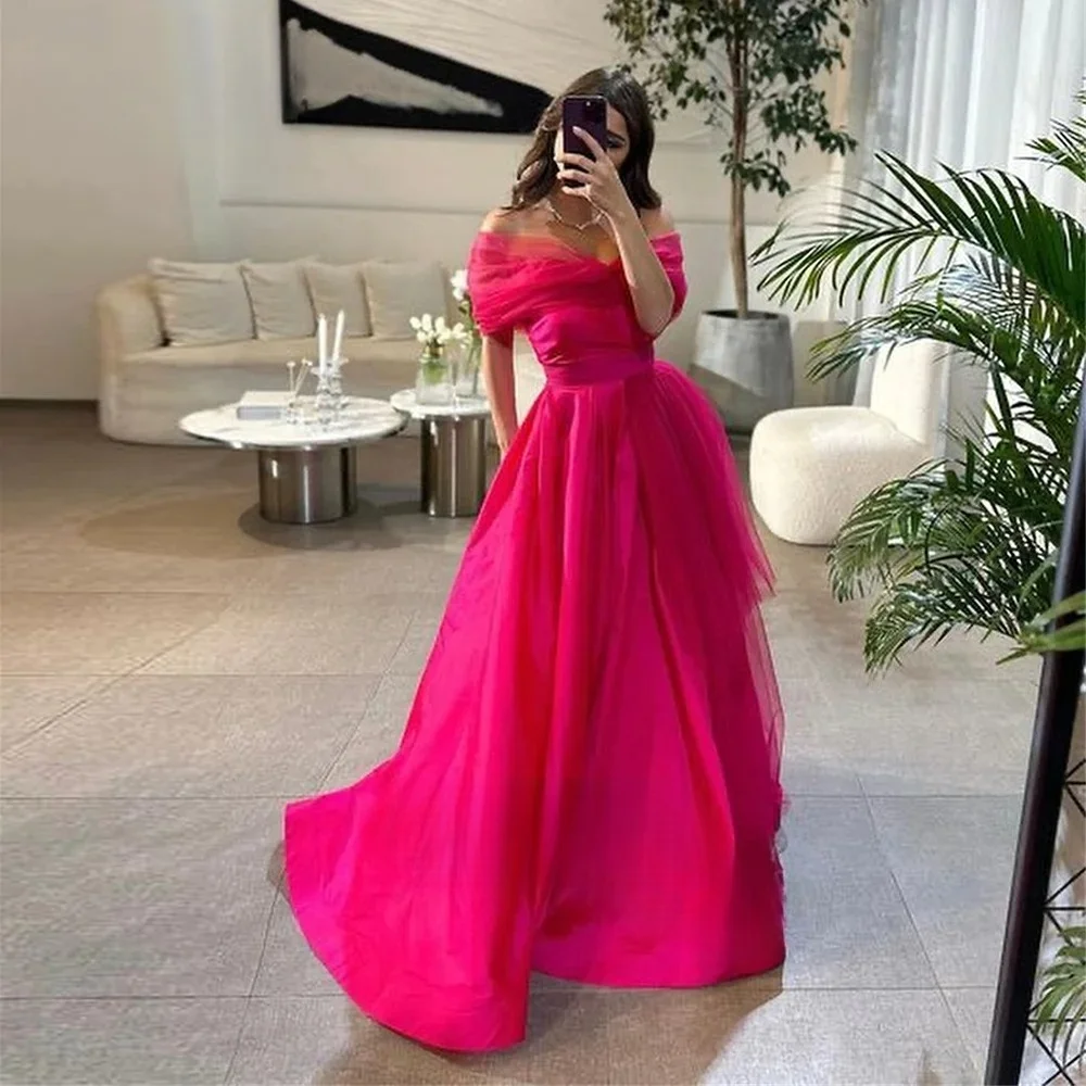 Vintage Fuchsia Evening Dresseses Off the Shoulder Pleat Prom Gowns Women Long A Line Satin Saudi Arabia Party Dresses
Vintage Fuchsia Evening Dresseses Off the Shoulder Pleat Prom Gowns Women Long A Line Satin Saudi Arabia Party Dresses
