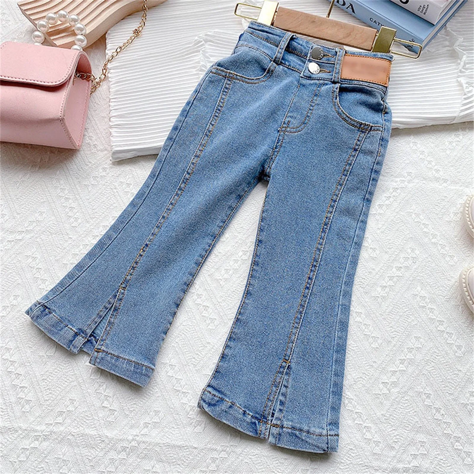 Children's Fashion Jeans Pants 2024 Spring New Products Denim Retro Casual Pants Little Girls Street Style Pure Cotton Jeans
Children's Fashion Jeans Pants 2024 Spring New Products Denim Retro Casual Pants Little Girls Street Style Pure Cotton Jeans