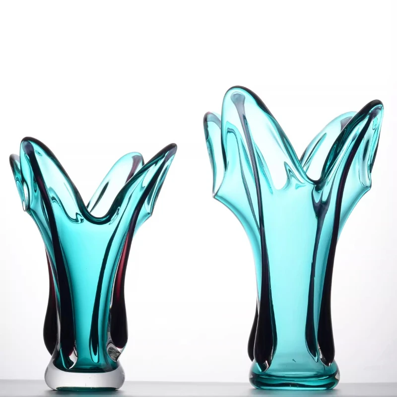Light luxury simple creative glazed vase, living room dining table model room desktop vase
Light luxury simple creative glazed vase, living room dining table model room desktop vase