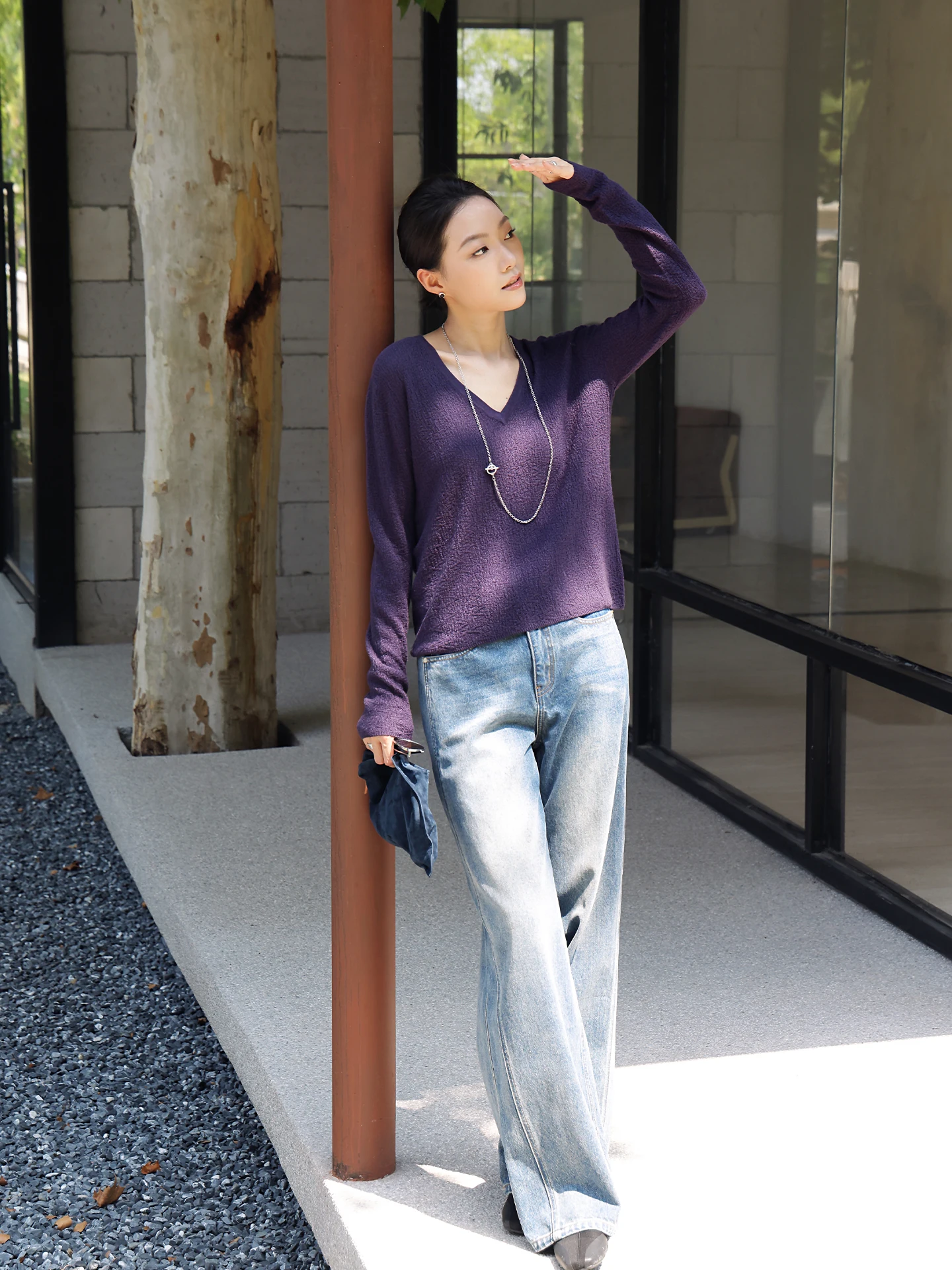 Женский шерстяной вязаный свитер Zhou Zhou в корейском стиле с V-образным вырезом, длинными рукавами, облегающий, базовый, удобный, дышащий, для повседневной носки
Женский шерстяной вязаный свитер Zhou Zhou в корейском стиле с V-образным вырезом, длинными рукавами, облегающий, базовый, удобный, дышащий, для повседневной носки