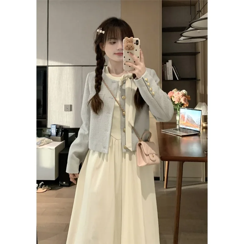 Fall and Winter New Women Two Piece Sets Korean Fashion O Neck Long Sleeve Short Jacket + High Waist Slim A Line Long Dress Sets
Fall and Winter New Women Two Piece Sets Korean Fashion O Neck Long Sleeve Short Jacket + High Waist Slim A Line Long Dress Sets