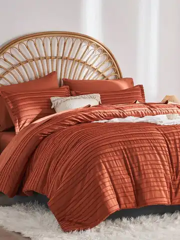 7-Piece Chic Cut Flower Bed Comforter Set, Suitable For All Seasons, Soft And Comfortable Bedding Set, Includes Comforter, Flat