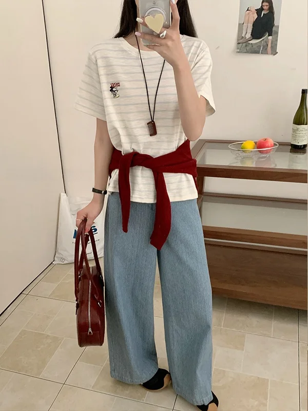 Retro Hong Kong Sle ort Sve T-irt Women's Summer New Design Faionable Versatile Cartoon Miey Embroidery Top
Retro Hong Kong Sle ort Sve T-irt Women's Summer New Design Faionable Versatile Cartoon Miey Embroidery Top