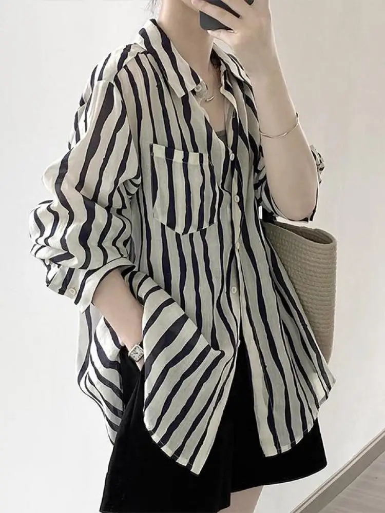 Korean Fashion Women's Black Pink Striped Elegant Single Breasted Shirt Spring Autumn Long Sleeves Loose Versatile Holiday Tops
Korean Fashion Women's Black Pink Striped Elegant Single Breasted Shirt Spring Autumn Long Sleeves Loose Versatile Holiday Tops