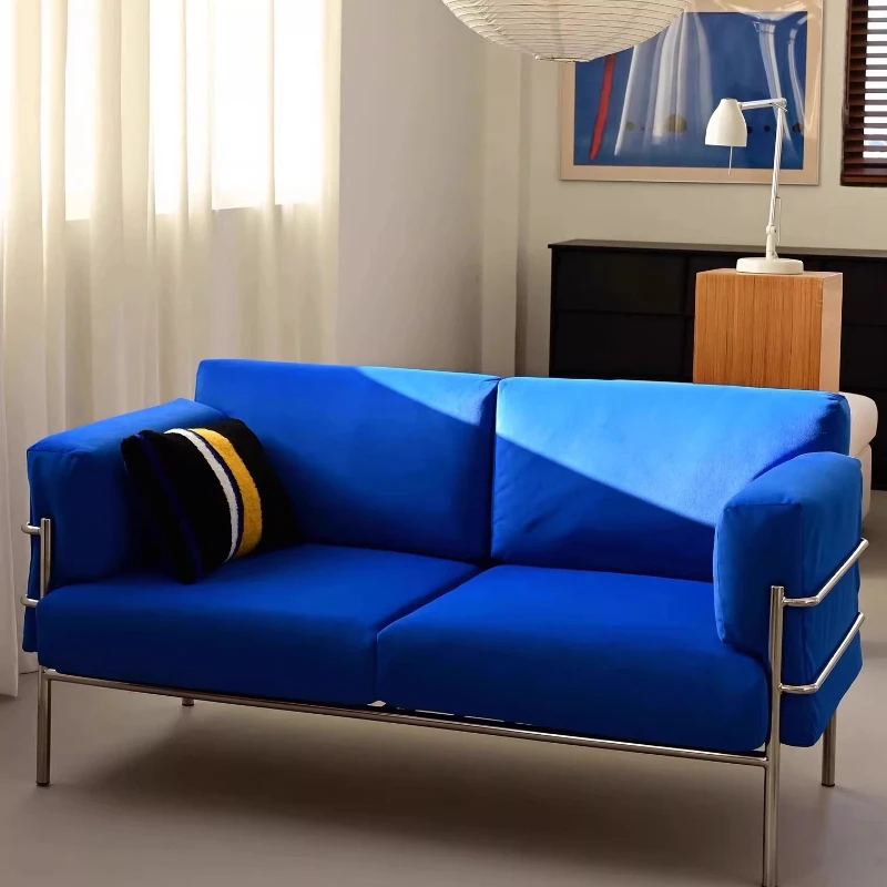 Bauhaus medieval Klein blue fabric double sofa small apartment LC3 metal frame
Bauhaus medieval Klein blue fabric double sofa small apartment LC3 metal frame