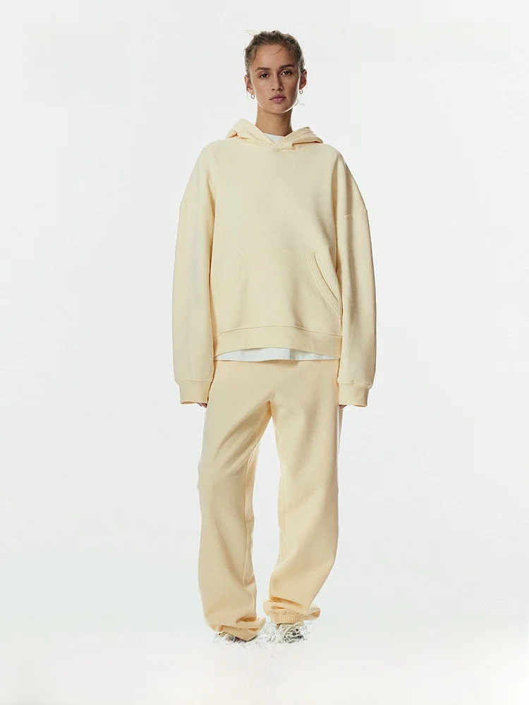 H&M Women's Cotton Blend Sweatpants Natural Waist Long Trousers Spring 2026 Comfortable Loose Fit Pants for Ladies
H&M Women's Cotton Blend Sweatpants Natural Waist Long Trousers Spring 2026 Comfortable Loose Fit Pants for Ladies