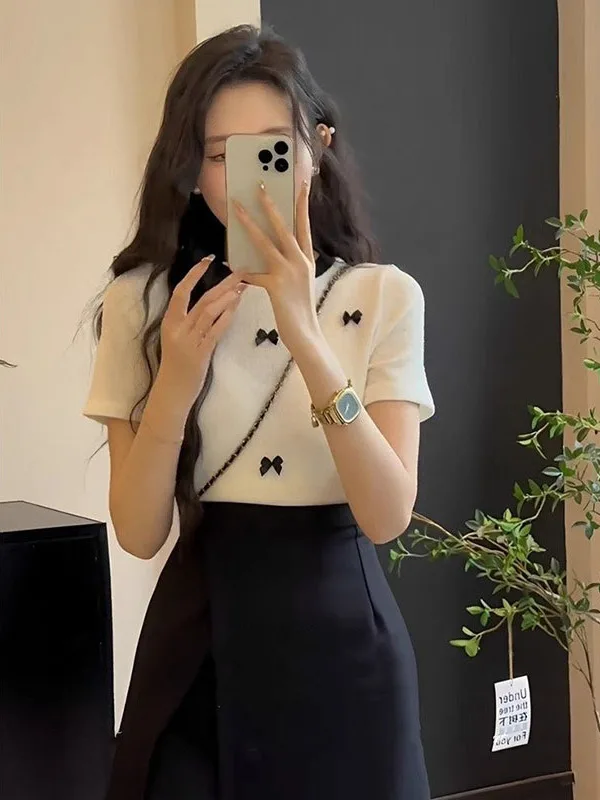 Summer Slimming Design Ice Silk Knitted Short Sleeve Women's Top Versatile Knot Sweet Style Japanese Fashion
Summer Slimming Design Ice Silk Knitted Short Sleeve Women's Top Versatile Knot Sweet Style Japanese Fashion
