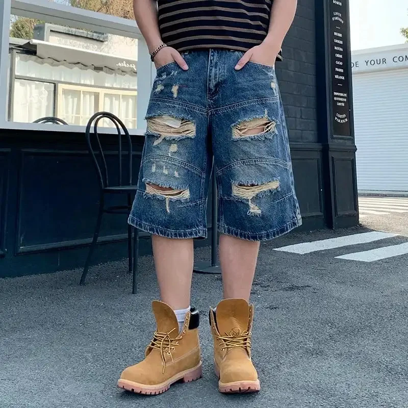 2026 Summer American Retro Style Denim Shorts for Men, Hiphop Style Ripped Design, Straight Cut, Knee-Length, Half-Length Casual
2026 Summer American Retro Style Denim Shorts for Men, Hiphop Style Ripped Design, Straight Cut, Knee-Length, Half-Length Casual