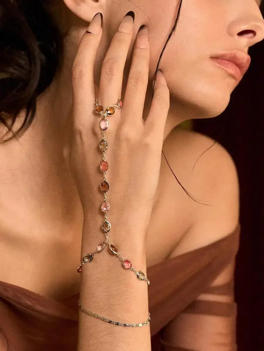 Beaded Finger Chain Bracelet With Gemstones For Women Vintage Style
Beaded Finger Chain Bracelet With Gemstones For Women Vintage Style