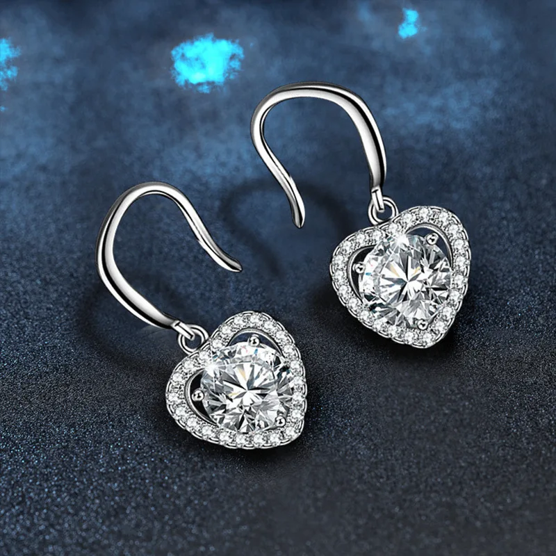 S925 2CT Heart Moissanite Ear Hook for Women, Sterling Silver Dangling Earrings
S925 2CT Heart Moissanite Ear Hook for Women, Sterling Silver Dangling Earrings