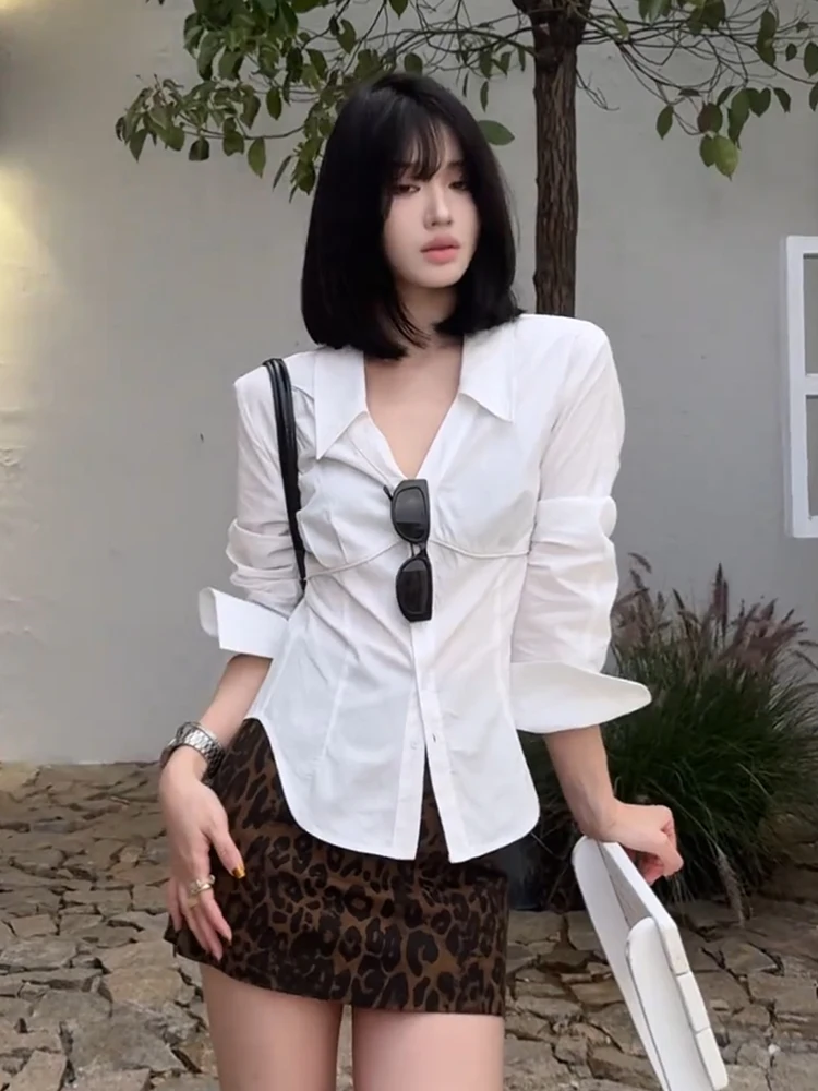 Корейская мода Белая рубашка-поло с воротником-поло с длинным рукавом Женская облегающая талия Дизайн Элегантная офисная блузка Весна Осень Шикарные топы Новые 
Корейская мода Белая рубашка-поло с воротником-поло с длинным рукавом Женская облегающая талия Дизайн Элегантная офисная блузка Весна Осень Шикарные топы Новые