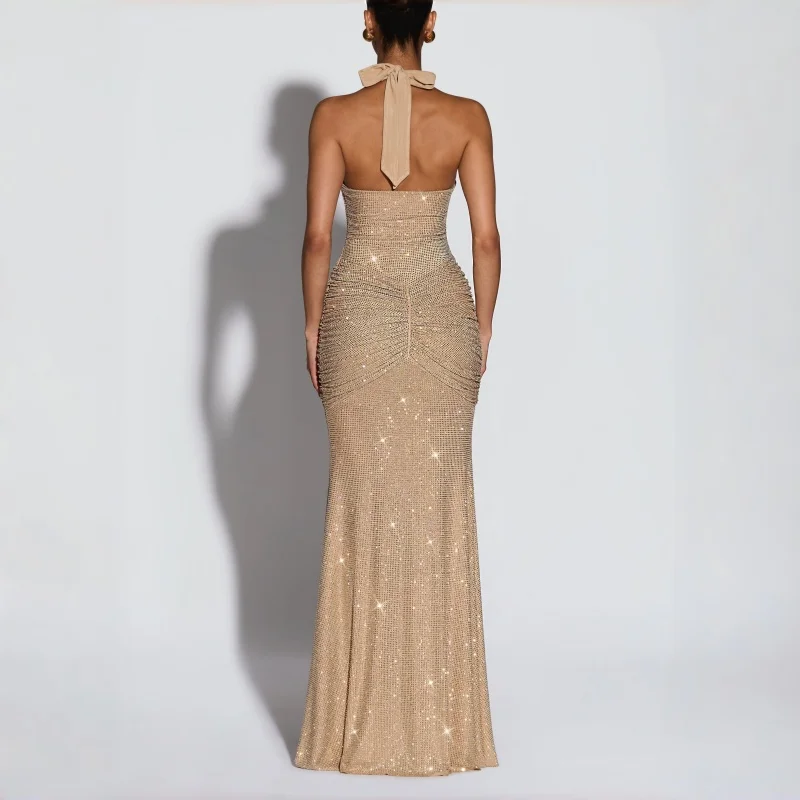 Sexy Halter Neck Deep V Neck Luxury Diamonds A-Line Dress Women Sleeveless Backless Rhinestone Dresses Celebrity Party Gown 2026
Sexy Halter Neck Deep V Neck Luxury Diamonds A-Line Dress Women Sleeveless Backless Rhinestone Dresses Celebrity Party Gown 2026