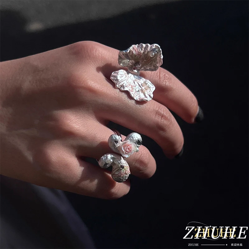 Enamel Butterfly Elegant Ring, With A Niche Design, Exudes A Sense Of Sophistication And A Romantic Ballet Girl Style 
Enamel Butterfly Elegant Ring, With A Niche Design, Exudes A Sense Of Sophistication And A Romantic Ballet Girl Style