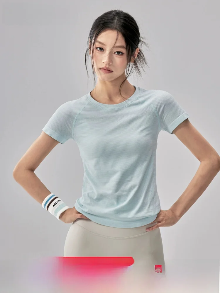 Fitness Girl Quick Dry Yoga Wear Short Sleeve Thin Sportswear Running Training T-Shirt Pilates Exercise Top for Women
Fitness Girl Quick Dry Yoga Wear Short Sleeve Thin Sportswear Running Training T-Shirt Pilates Exercise Top for Women