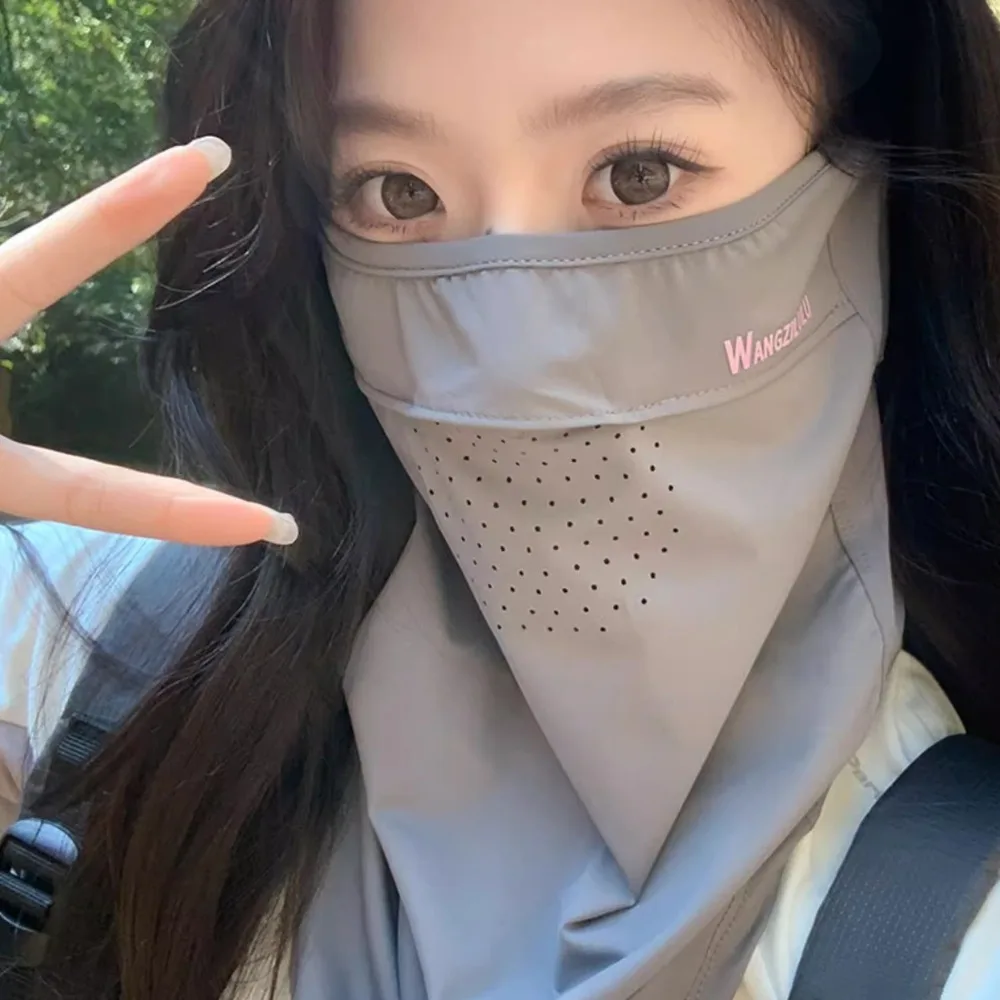 Scarves Ear Hanging Sunscreen Face Mask UV Protection Shading Riding Mask Breathable Thin Sun Protection Face Towel Hiking
Scarves Ear Hanging Sunscreen Face Mask UV Protection Shading Riding Mask Breathable Thin Sun Protection Face Towel Hiking