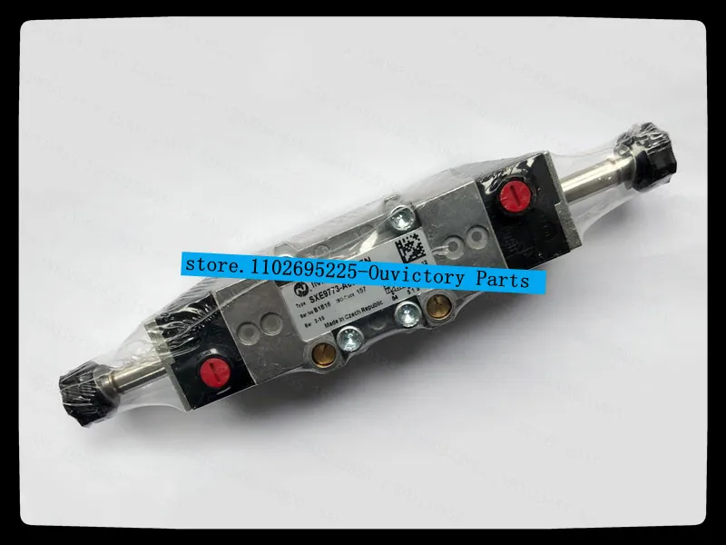 New original double electric control solenoid valve pilot valve SXE9773-A60-00
New original double electric control solenoid valve pilot valve SXE9773-A60-00