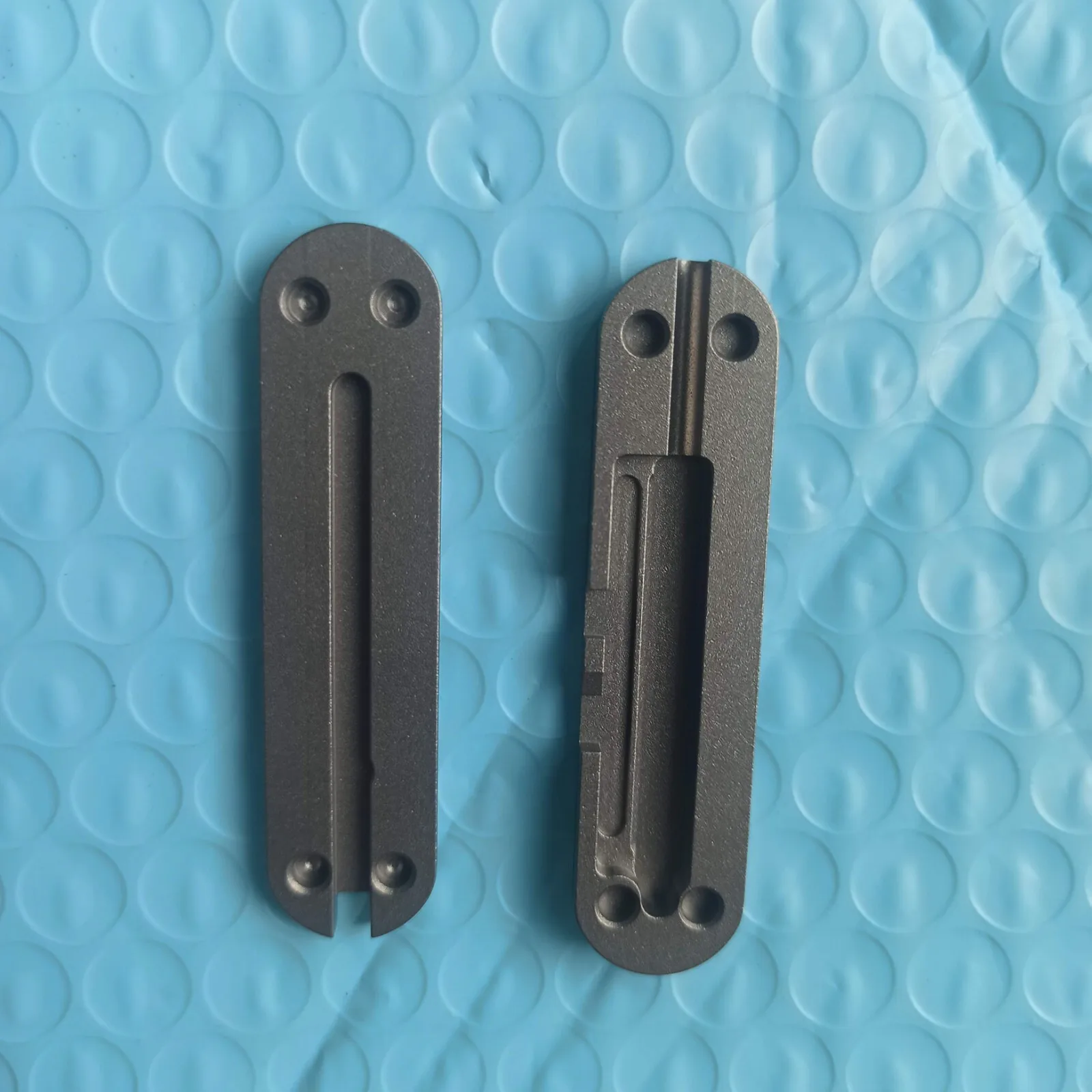 1 Pair 58mm Titanium Alloy Scales with Liminous for Victorinox Swiss Army Knife
1 Pair 58mm Titanium Alloy Scales with Liminous for Victorinox Swiss Army Knife