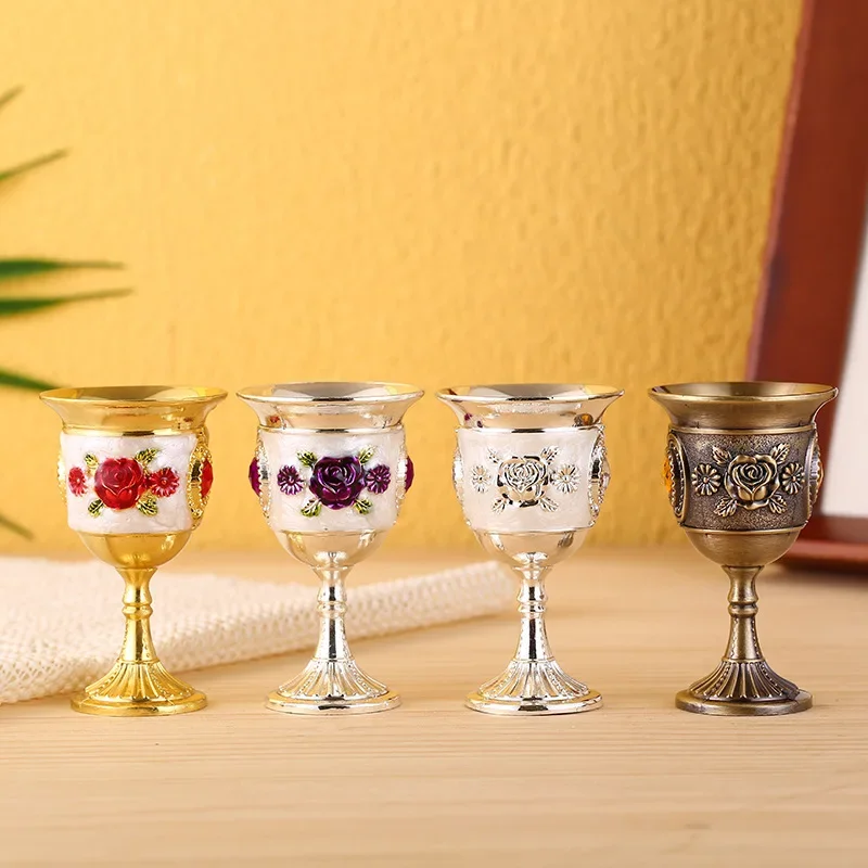 2pcs Pure Brass Wine Glass Classical Wine Set Wine Cup Handmade Small Goblet Household Copper Glass Drinkware Tumbler Cups 
2pcs Pure Brass Wine Glass Classical Wine Set Wine Cup Handmade Small Goblet Household Copper Glass Drinkware Tumbler Cups