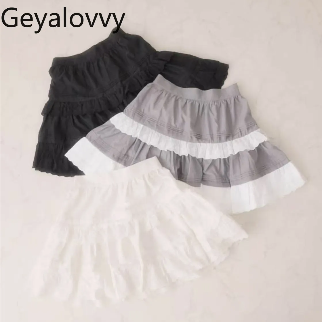Japanese Style Original 2026 Spring Embroidered Lace Ruched Layered Cake Short Skirt Sweet Girls Versatile A-line Mini Skirts
Japanese Style Original 2026 Spring Embroidered Lace Ruched Layered Cake Short Skirt Sweet Girls Versatile A-line Mini Skirts