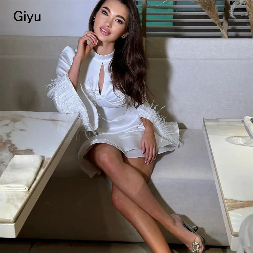 Giyu Modern Style Feathers Prom Dress Backless Bow Short-length Above The Knee Birthday Party Dress Cocktail Dress Summer Dress
Giyu Modern Style Feathers Prom Dress Backless Bow Short-length Above The Knee Birthday Party Dress Cocktail Dress Summer Dress