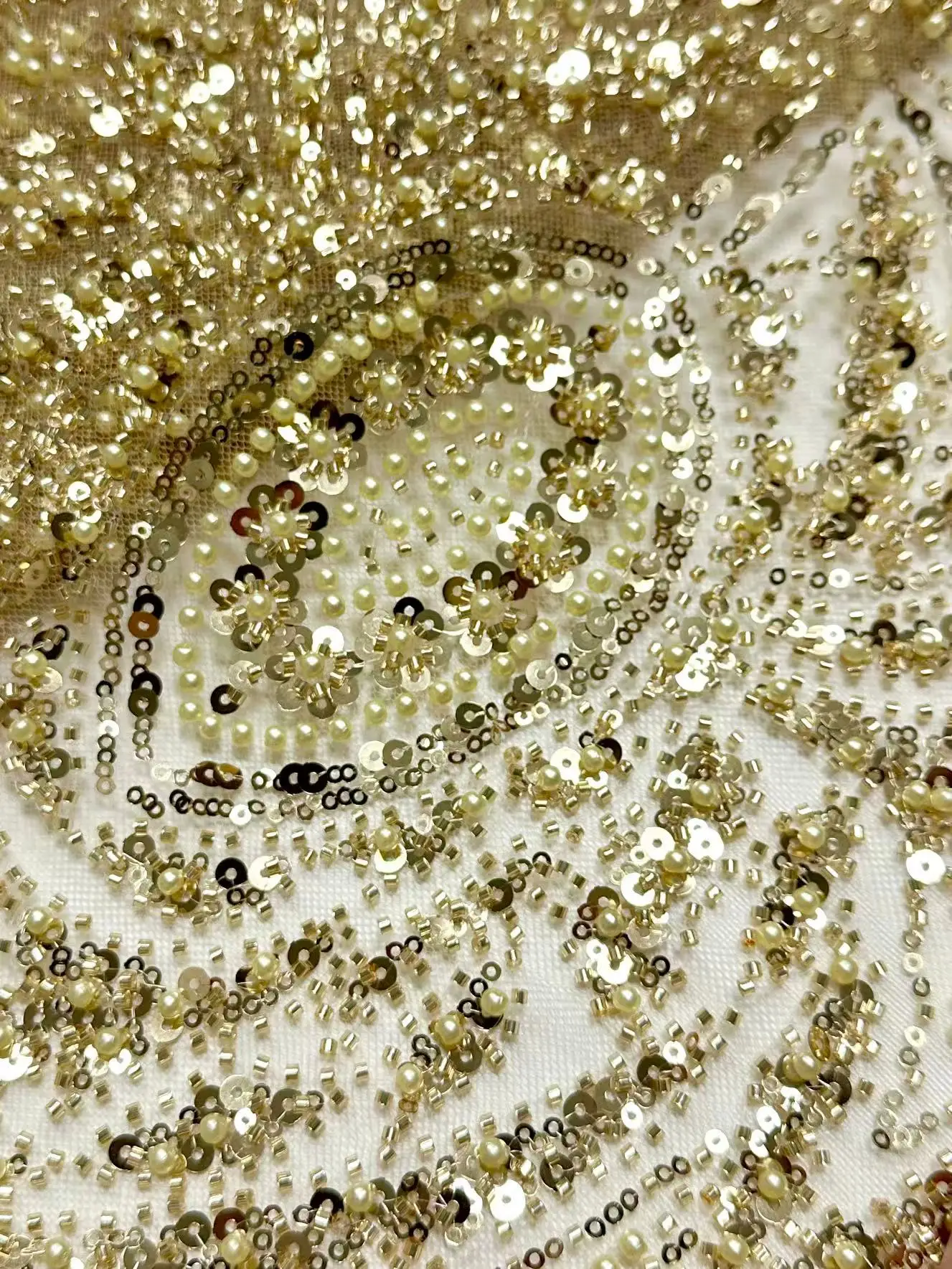 High Quality African Sequins Embroidery Lace Top Sale French Nigerian Luxury Beads Lace Fabric For Wedding Party Dress Sewing
High Quality African Sequins Embroidery Lace Top Sale French Nigerian Luxury Beads Lace Fabric For Wedding Party Dress Sewing