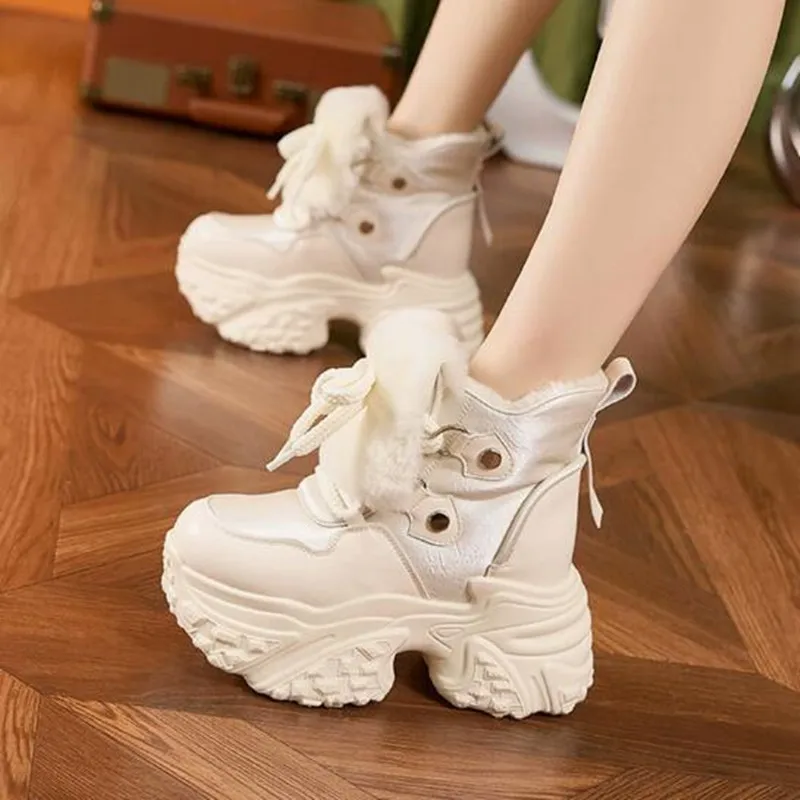 2026 White Snow Boots Women's Winter New Inner Height Increase Women's Shoes Waterproof and Velvet Warm Thick-soled Cotton Shoes
2026 White Snow Boots Women's Winter New Inner Height Increase Women's Shoes Waterproof and Velvet Warm Thick-soled Cotton Shoes