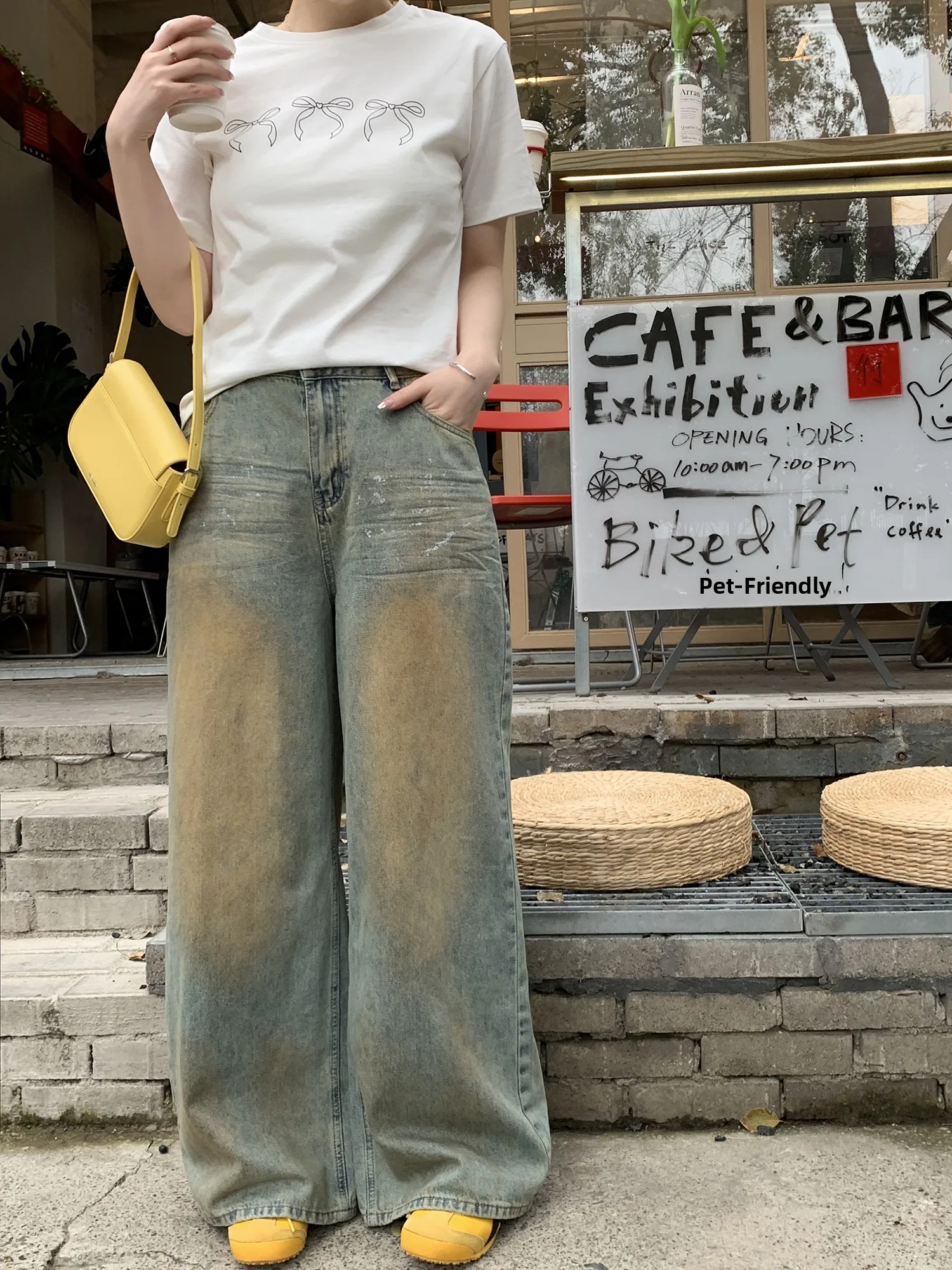 High Waist Wide Leg Jeans Women's Loose Fit Floor Length Denim Pants Retro Slimming Trousers for Plump Ladies
High Waist Wide Leg Jeans Women's Loose Fit Floor Length Denim Pants Retro Slimming Trousers for Plump Ladies