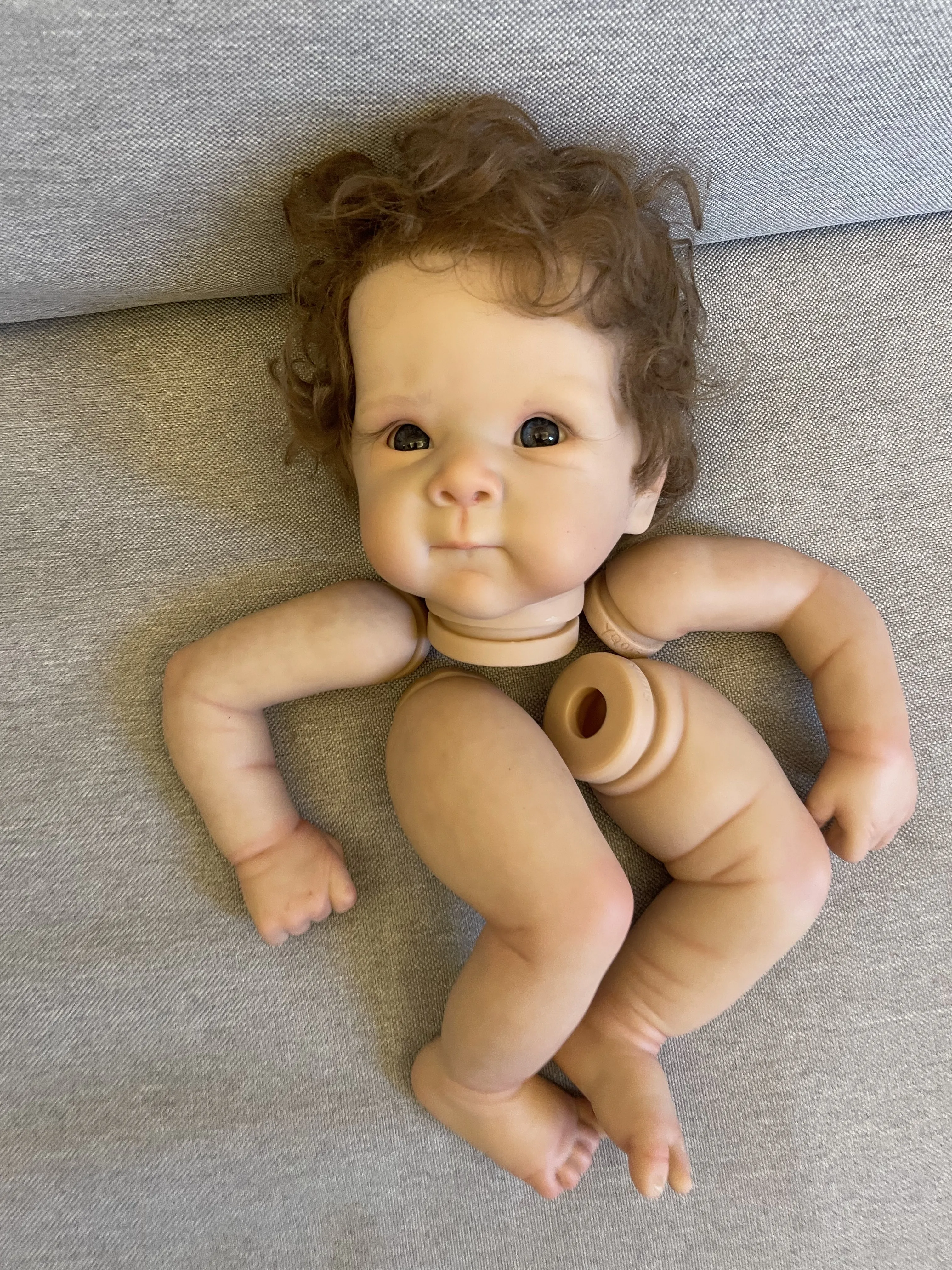 Распродажа FBBD 19 дюймов художественный окрашенный Комплект Reborn Baby Bettie высокое качество окрашенный вручную волосы несобранный комплект
Распродажа FBBD 19 дюймов художественный окрашенный Комплект Reborn Baby Bettie высокое качество окрашенный вручную волосы несобранный комплект