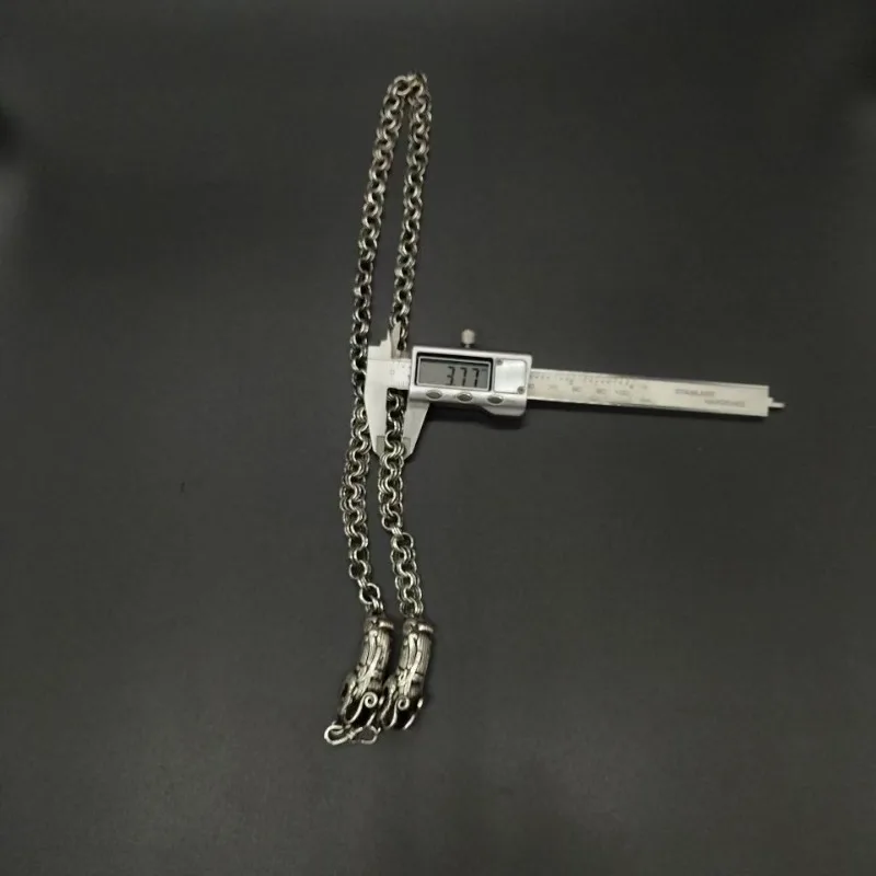 Handmade ethnic style Tibetan silver vintage DIY necklace, sweater chain, gift for a friend's birthday party
Handmade ethnic style Tibetan silver vintage DIY necklace, sweater chain, gift for a friend's birthday party