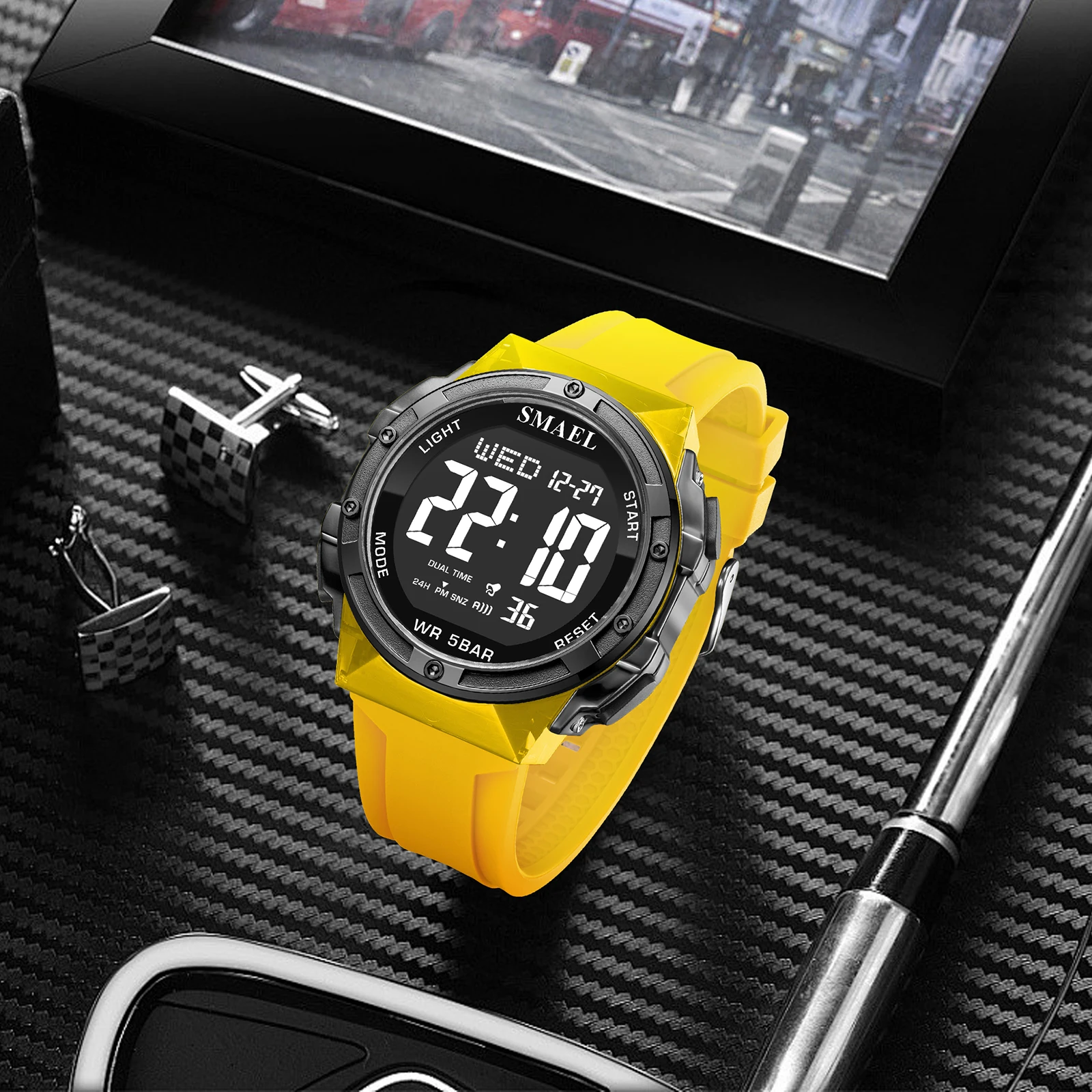 SAMEL Brand Dual Display Digital 8112 50M Waterproof Alarm Clock Luminous Fashion business Quartz Sport WristwatcWatch For Man
SAMEL Brand Dual Display Digital 8112 50M Waterproof Alarm Clock Luminous Fashion business Quartz Sport WristwatcWatch For Man