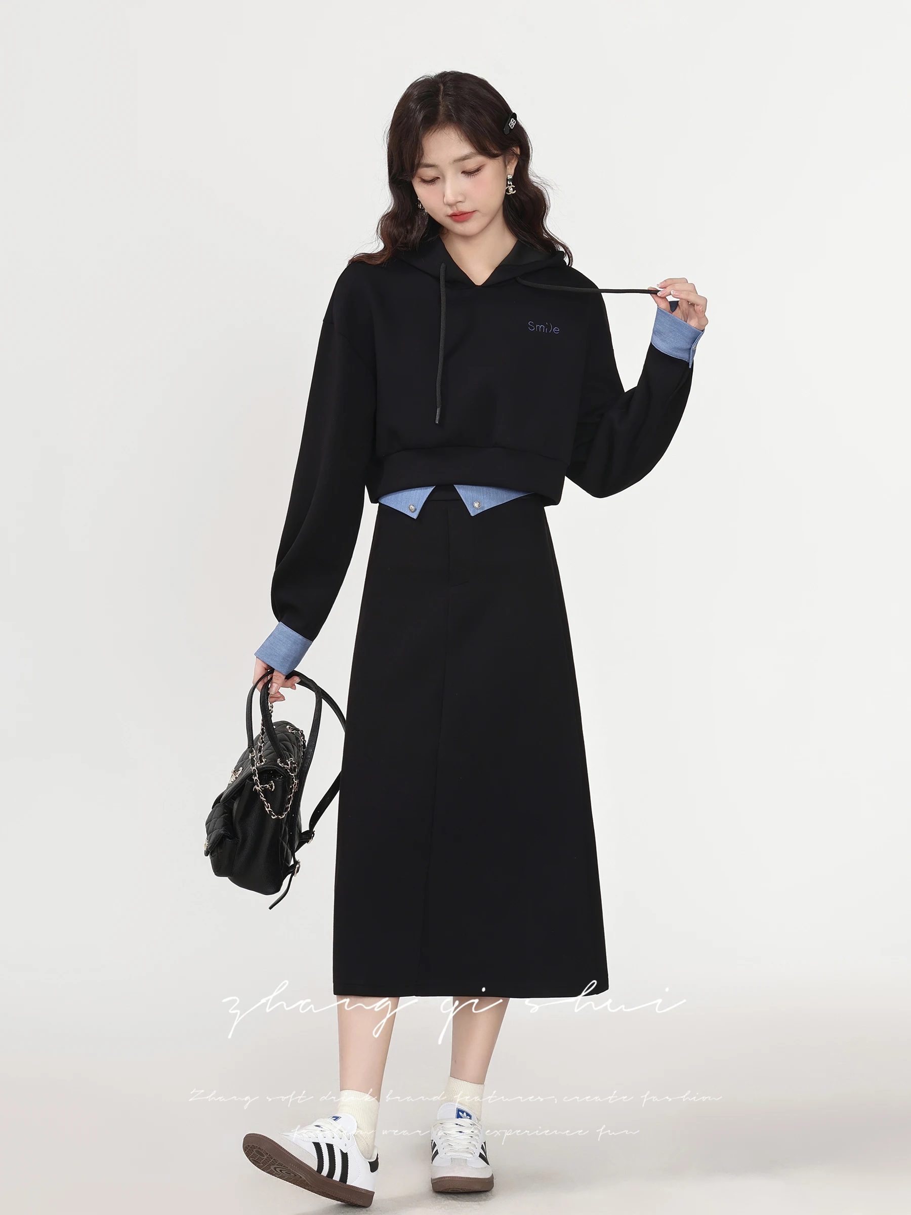 Соблазнительный комплект Bla College Sle для женщин, красивая осенняя коллекция от Zhang Soda DYZQS006, повседневная зимняя одежда
Соблазнительный комплект Bla College Sle для женщин, красивая осенняя коллекция от Zhang Soda DYZQS006, повседневная зимняя одежда