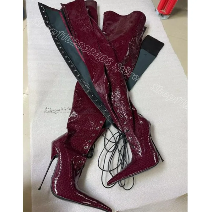 Crimson Animal Pattern Pointed Toe Boots Metal Heels Lace up Party British Style Fashion Women Boots 2025 Zapatos Para Mujere
Crimson Animal Pattern Pointed Toe Boots Metal Heels Lace up Party British Style Fashion Women Boots 2025 Zapatos Para Mujere