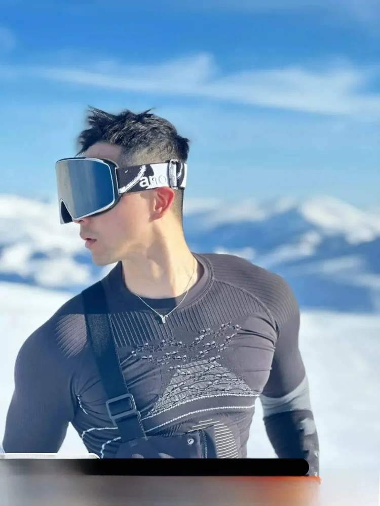 Men's Thermal Suction Compression Clothing Set 3D Bionic Structure Quick Dry Warmth Long Sleeve Pants round Neck Color
Men's Thermal Suction Compression Clothing Set 3D Bionic Structure Quick Dry Warmth Long Sleeve Pants round Neck Color