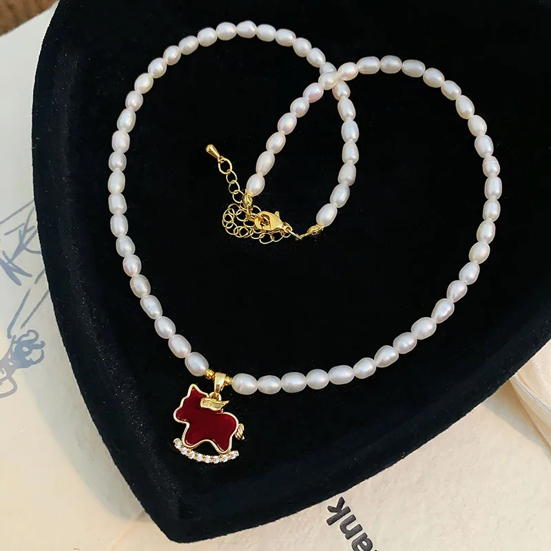 High-quality Natural Freshwater Pearls 14k Gold Filled Red Velvet Small Horse Pendant Necklace For Women Birthday Gift
High-quality Natural Freshwater Pearls 14k Gold Filled Red Velvet Small Horse Pendant Necklace For Women Birthday Gift