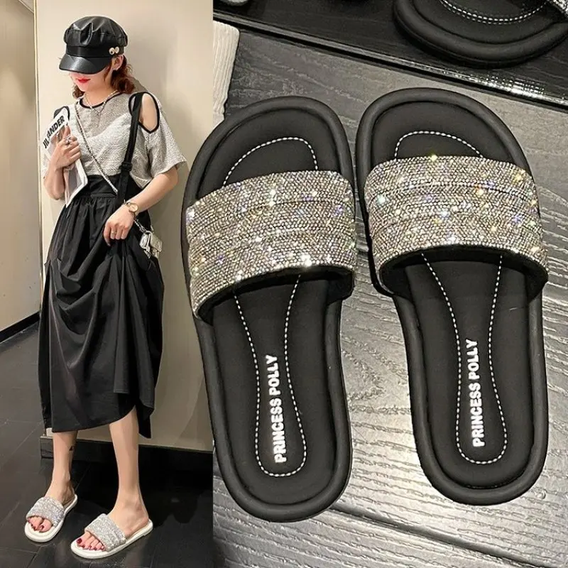 2024 New comfort Summer Sandals and Slippers Rhinestones Shoes Platform Fashion Women Comfortable Round Head size 35-40
2024 New comfort Summer Sandals and Slippers Rhinestones Shoes Platform Fashion Women Comfortable Round Head size 35-40