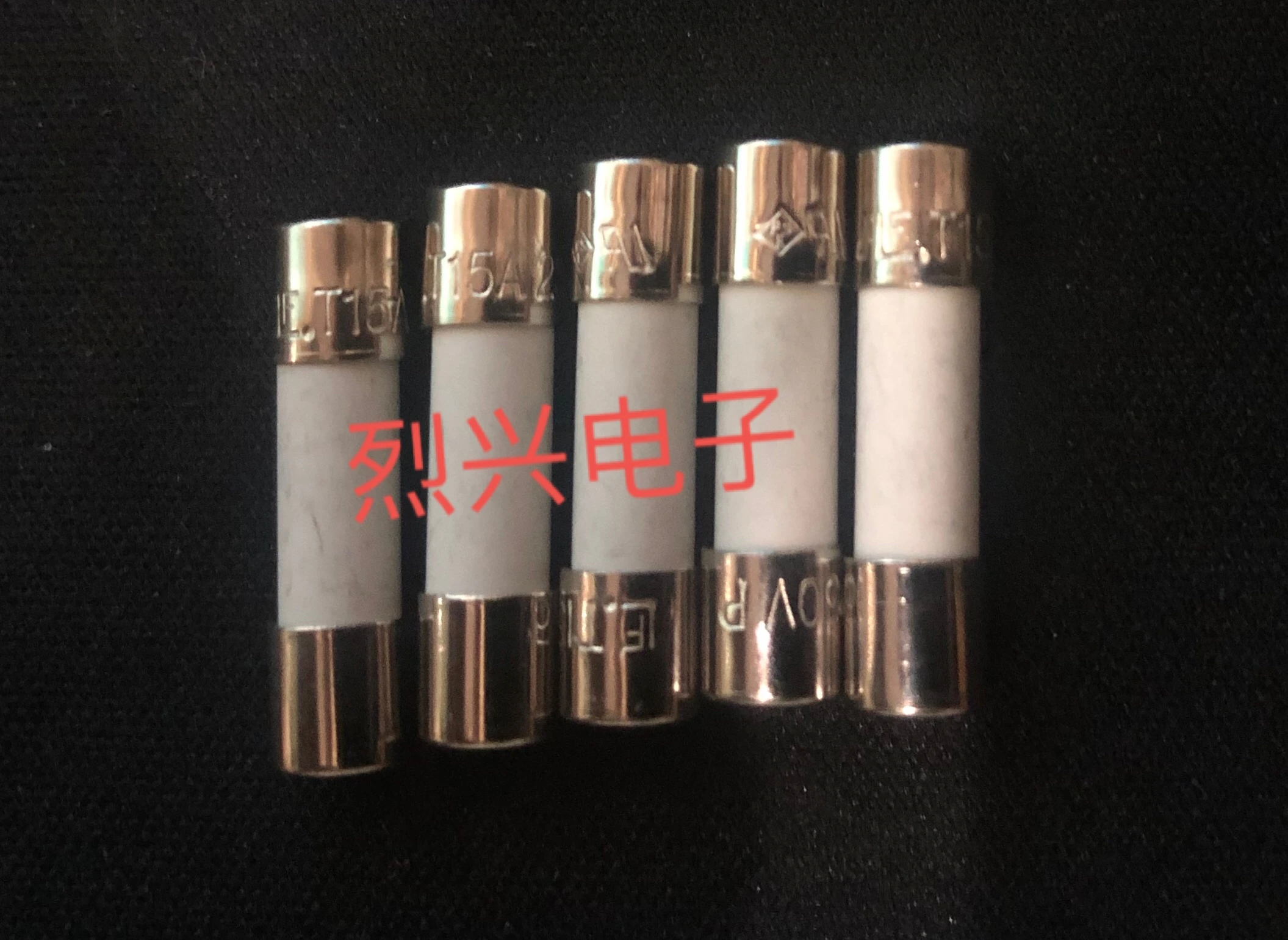 100PCS/0215015. mjp 5 * 20 ceramic fuse tube T15A250VP delayed slow melting 15A 250V
100PCS/0215015. mjp 5 * 20 ceramic fuse tube T15A250VP delayed slow melting 15A 250V