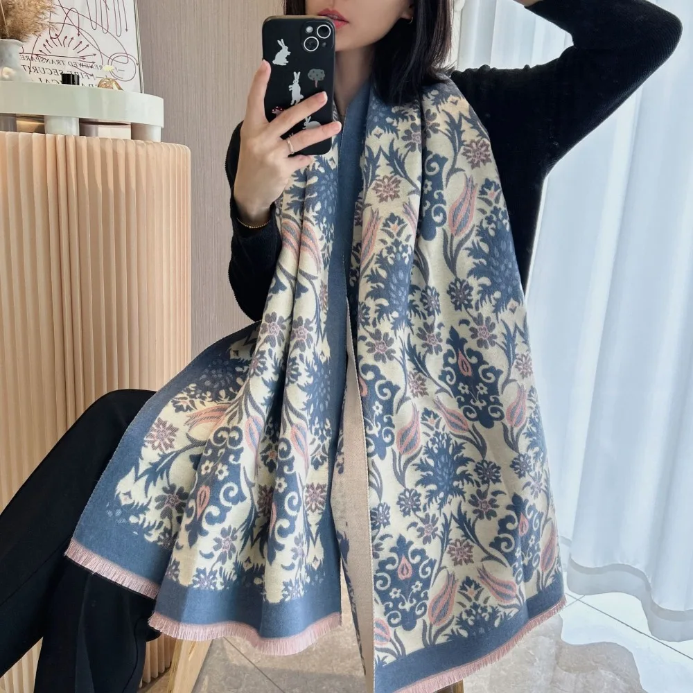 180x65cm Winter Warm Cashmere Scarf Soft Gifts Women's Luxury Warm Scarf Double-Sided Printing Poncho-Style Bufanda
180x65cm Winter Warm Cashmere Scarf Soft Gifts Women's Luxury Warm Scarf Double-Sided Printing Poncho-Style Bufanda