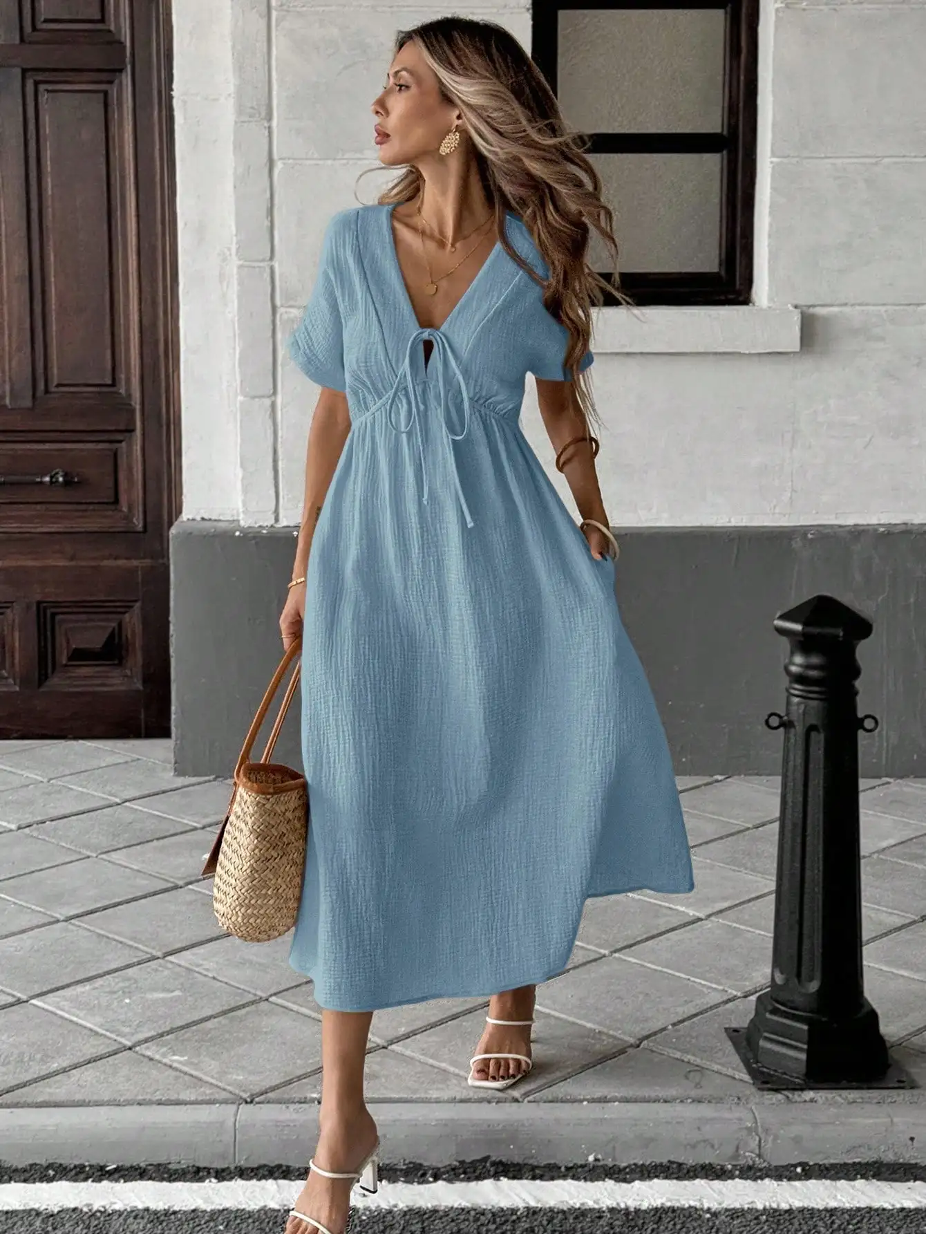 Baby Blue V-Neck Tie Front Midi Dress For Women Casual Summer Dress
Baby Blue V-Neck Tie Front Midi Dress For Women Casual Summer Dress