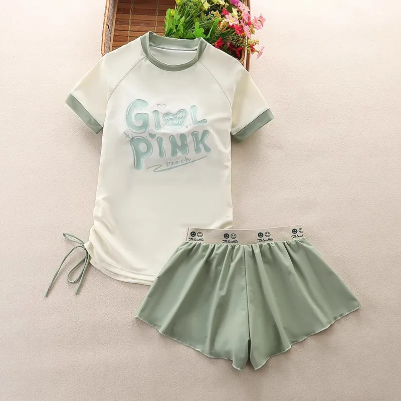 Kids Girls 2 Piece Rash Guard Set Swimwear Short Sleeve Swim Shirt with Booty Shorts Tankini Swimsuit Bathing Suit
Kids Girls 2 Piece Rash Guard Set Swimwear Short Sleeve Swim Shirt with Booty Shorts Tankini Swimsuit Bathing Suit