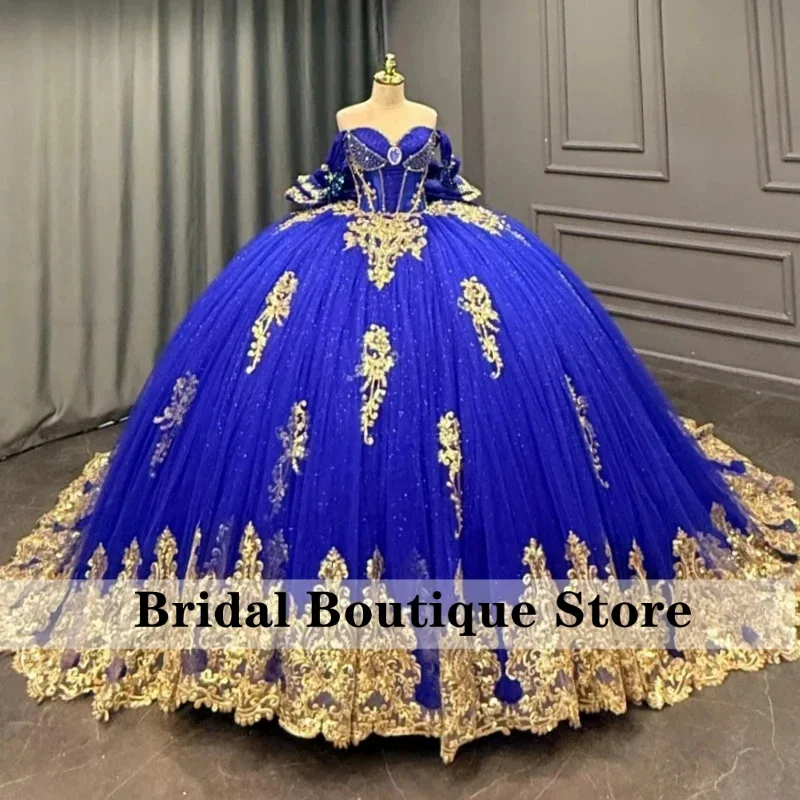 Royal Blue Glitter Quinceanera Off The Shoulder Gold Applique Lace Beads Crystal Bow Tull Princess Luxury Sweet Customized
Royal Blue Glitter Quinceanera Off The Shoulder Gold Applique Lace Beads Crystal Bow Tull Princess Luxury Sweet Customized