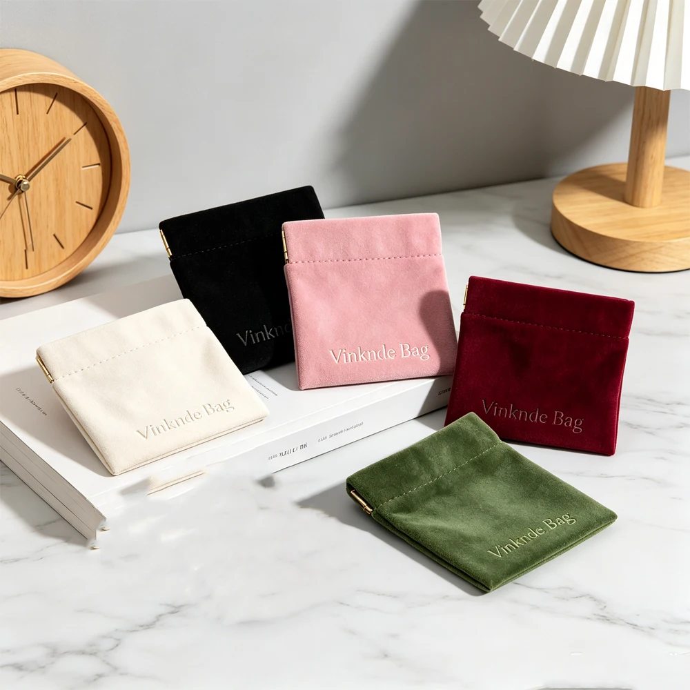 50Pcs 8*8cm Custom Logo Microfiber Shrapnel Storage Bag Jewelry Perfume Bluetooth Headset Data Cable Cosmetic Oil Packaging Bags
50Pcs 8*8cm Custom Logo Microfiber Shrapnel Storage Bag Jewelry Perfume Bluetooth Headset Data Cable Cosmetic Oil Packaging Bags